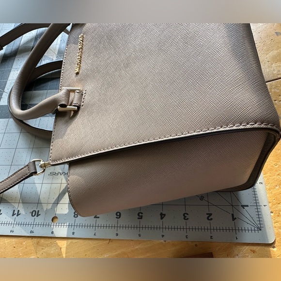 MICHAEL KORS CROSSBODY/SHOULDER BAG - Picture 11 of 14